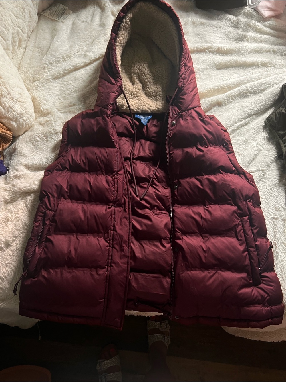 Arizona Jean Co Quilted Hooded Puffer Vest in Burgundy